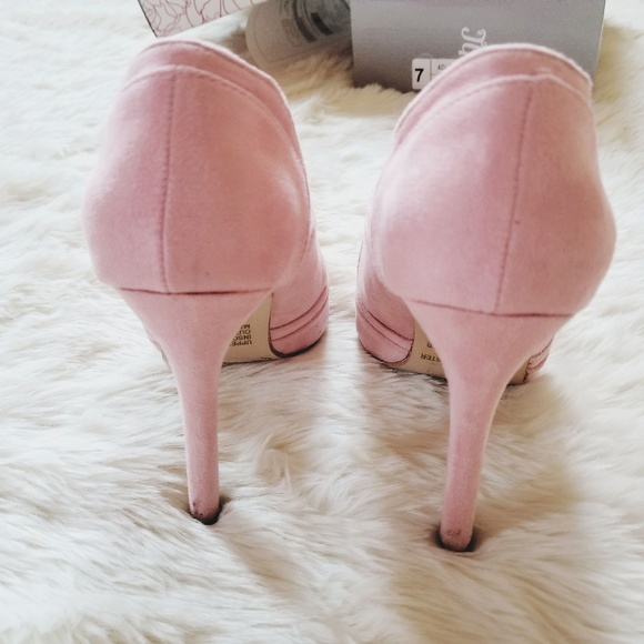 Journee Collection Adley Pumps - Picture 3 of 4